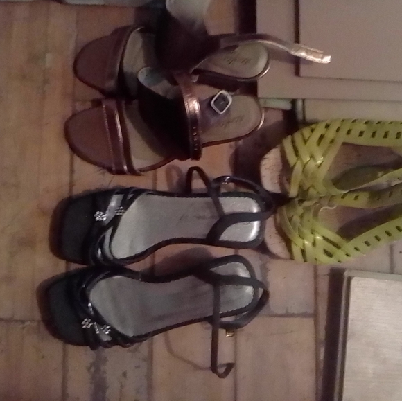 Young girl heels - Picture 2 of 8